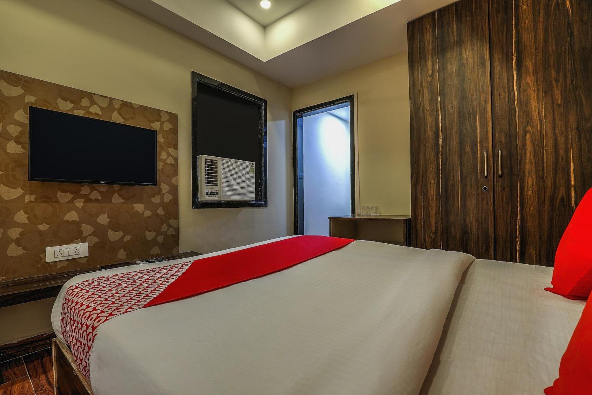 Hotel Capital O Sky Grand à Haïdarabad Extérieur photo